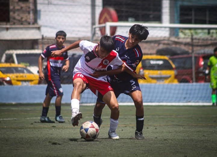 Foto de IBHRAIN AMPIRLO RIVERA TUANAMA